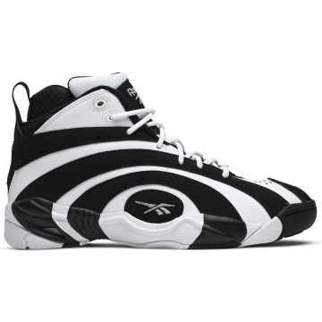 Basketball shoe